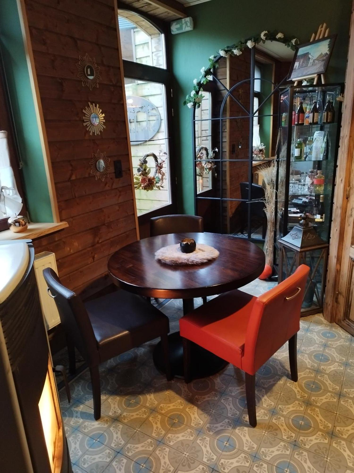 Maison D'Hote Les Notes Endormie Chambre Secrete Berzee Bagian luar foto